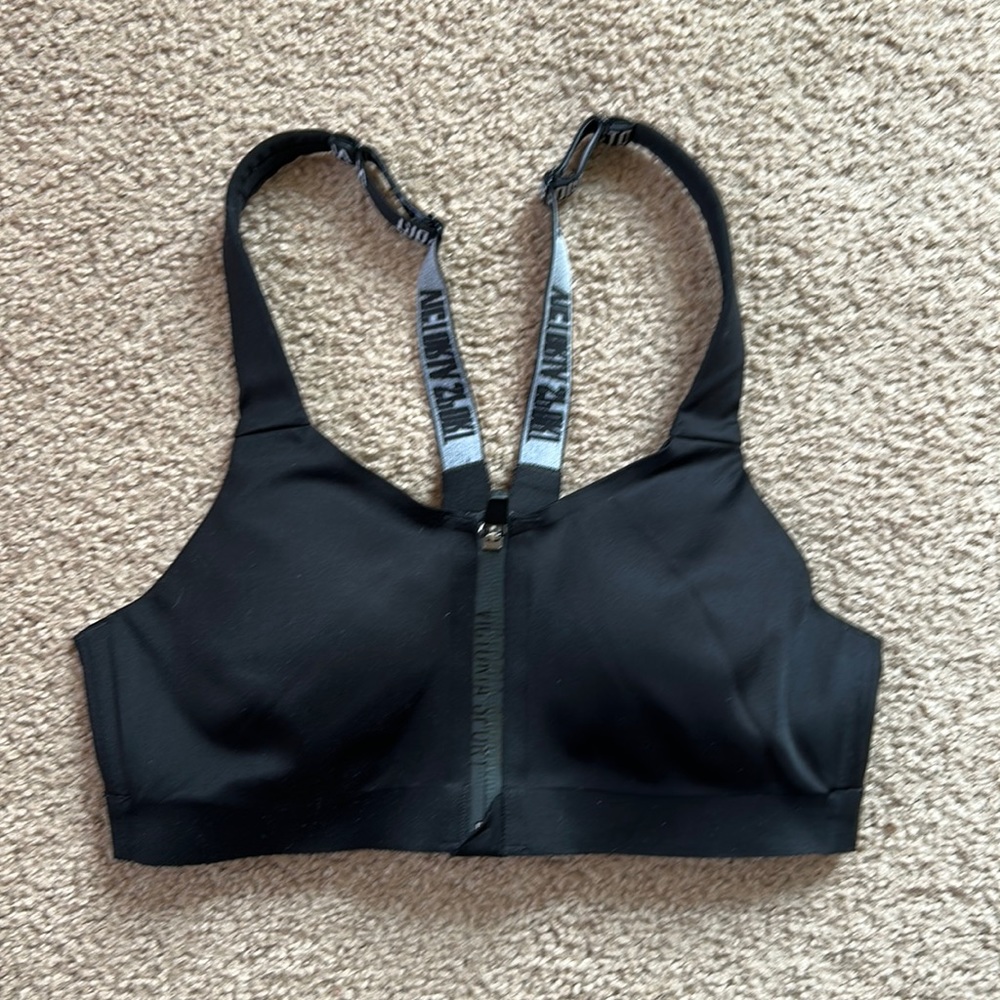 Victoria Sport black Incredible Knockout Ultra Max sports bra